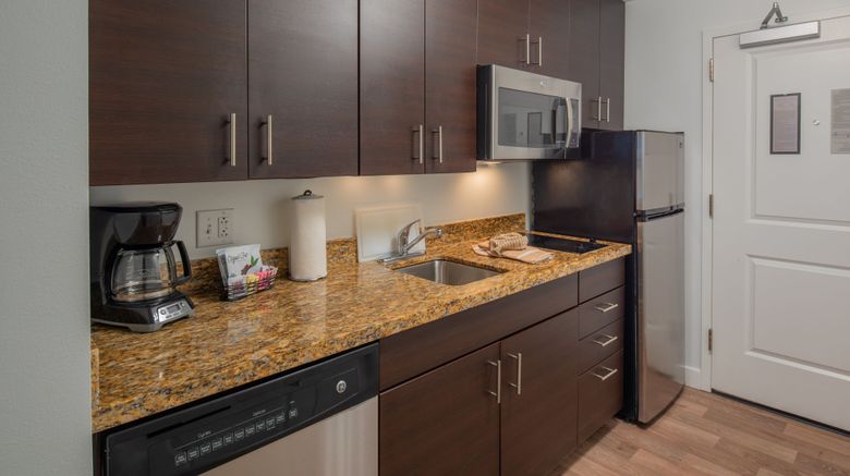 <b>TownePlace Suites Wareham Buzzard's Bay Room</b>. Images powered by <a href="https://www.leonardoworldwide.com/" title="Leonardo Worldwide" target="_blank">Leonardo</a>.