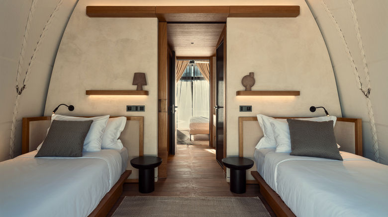 <b>91 Athens Riviera Room</b>. Images powered by <a href="https://www.leonardoworldwide.com/" title="Leonardo Worldwide" target="_blank">Leonardo</a>.