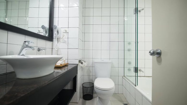 <b>Tanoa International Hotel Room</b>. Images powered by <a href="https://www.leonardoworldwide.com/" title="Leonardo Worldwide" target="_blank">Leonardo</a>.