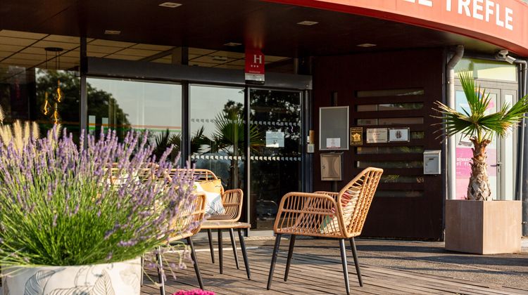 Le Trefle Lobby