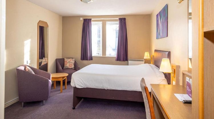 Stables Inn Aintree Room