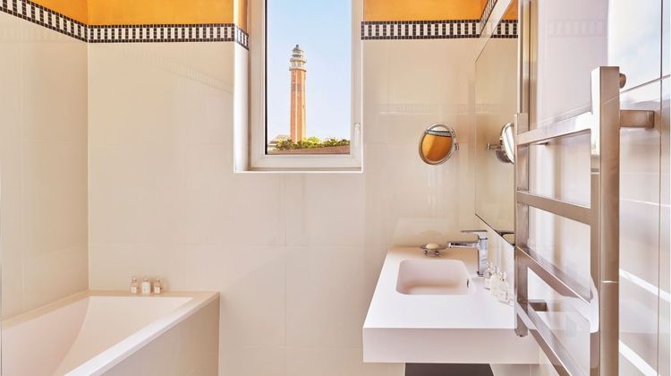 Hotel Barriere Le Westminster Room