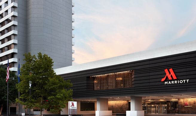 Crystal Gateway Marriott Exterior