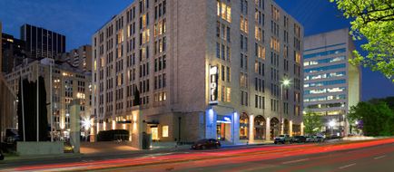 aloft Dallas Downtown Exterior