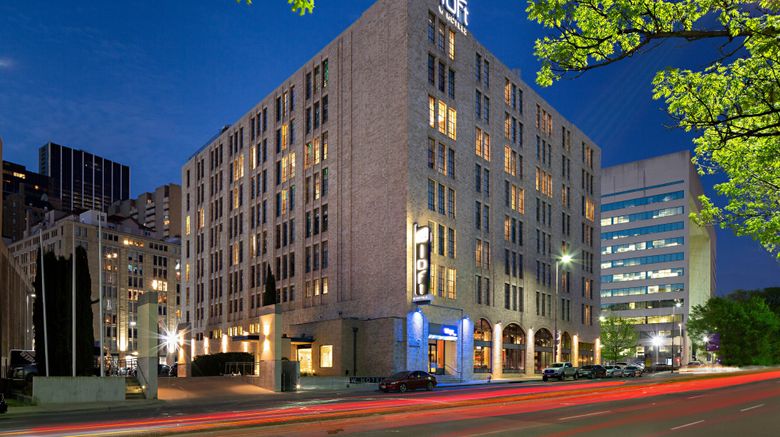 <b>aloft Dallas Downtown Exterior</b>. Images powered by <a href="https://www.leonardoworldwide.com/" title="Leonardo Worldwide" target="_blank">Leonardo</a>.