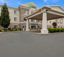 Holiday Inn Express Hotel & Suites Exterior