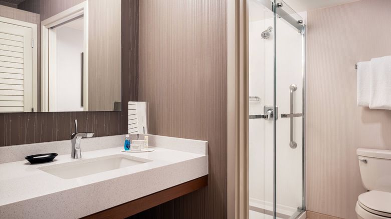 <b>Courtyard by Marriott San Jose Cupertino Room</b>. Images powered by <a href="https://www.leonardoworldwide.com/" title="Leonardo Worldwide" target="_blank">Leonardo</a>.