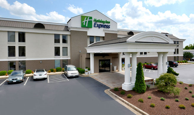 Holiday Inn Express Danville Exterior