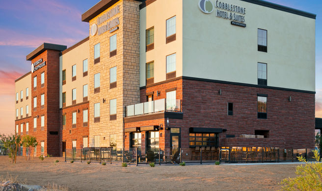 Cobblestone Hotel & Suites Exterior