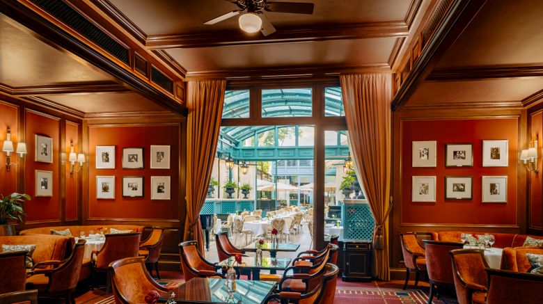 <b>Ritz Paris Lobby</b>. Images powered by <a href=https://www.travelagewest.com/Hotels/Paris/