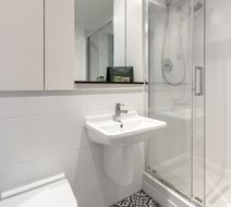 Marlin Canary Wharf Room