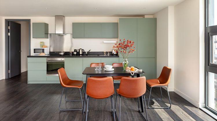 Marlin Canary Wharf Room