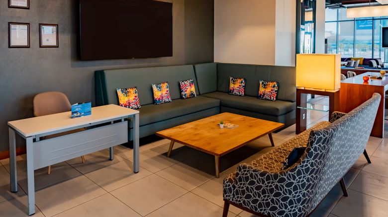 <b>Aloft Dhahran Lobby</b>. Images powered by <a href="https://www.leonardoworldwide.com/" title="Leonardo Worldwide" target="_blank">Leonardo</a>.