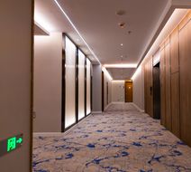 Holiday Inn Express Exhibition Center Lobby