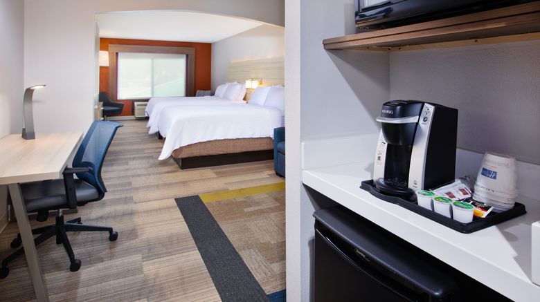 <b>Holiday Inn Express Hotel & Suites Suite</b>. Images powered by <a href="https://www.leonardoworldwide.com/" title="Leonardo Worldwide" target="_blank">Leonardo</a>.