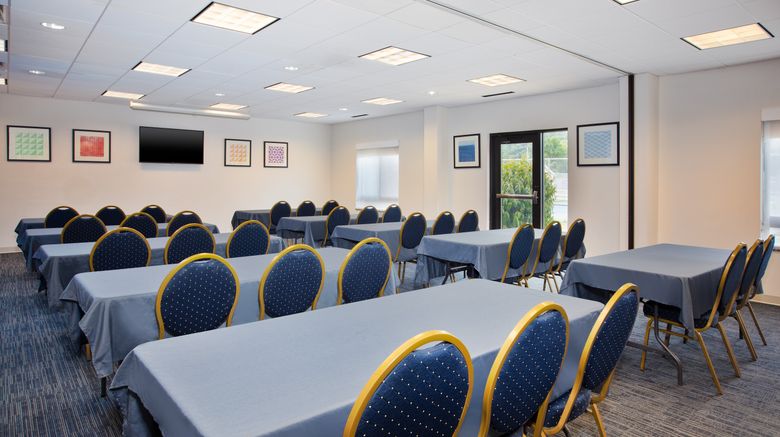 <b>Holiday Inn Express Hotel & Suites Meeting</b>. Images powered by <a href="https://www.leonardoworldwide.com/" title="Leonardo Worldwide" target="_blank">Leonardo</a>.
