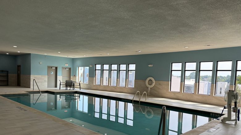 <b>Holiday Inn Express & Suites St Robert Pool</b>. Images powered by <a href="https://www.leonardoworldwide.com/" title="Leonardo Worldwide" target="_blank">Leonardo</a>.