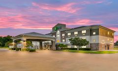 Holiday Inn Express Palestine