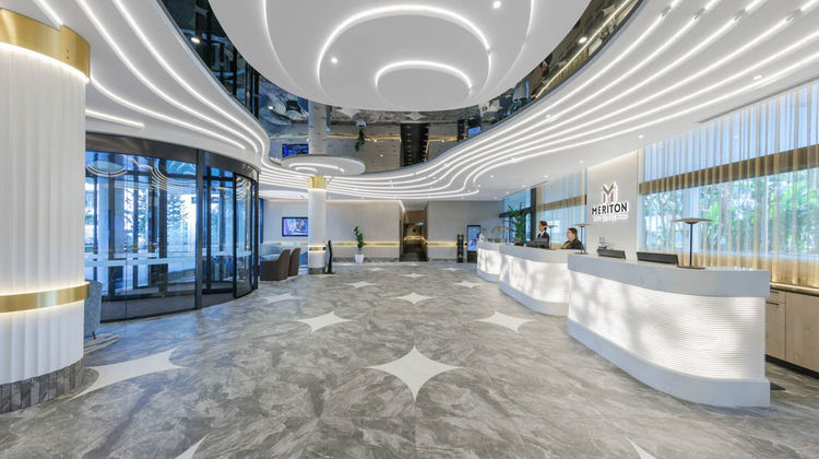 Meriton Suites Broadbeach Lobby