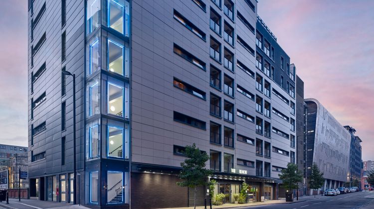 Reach at Piccadilly, Tribute Portfolio Exterior