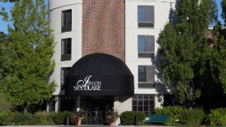 Inn on Woodlake Exterior