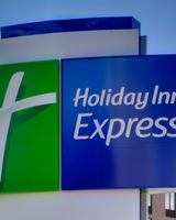 Holiday Inn Express Garden City East