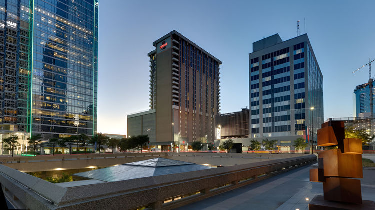 Crowne Plaza Hotel Dallas Downtown Exterior