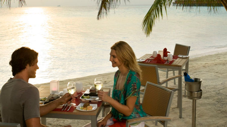 Vilamendhoo Island Resort Restaurant