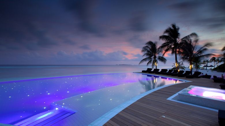<b>Kuredu Island Resort Pool</b>. Images powered by <a href="https://www.leonardoworldwide.com/" title="Leonardo Worldwide" target="_blank">Leonardo</a>.