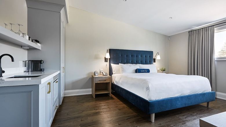 <b>124 on Queen Hotel and Spa Room</b>. Images powered by <a href="https://www.leonardoworldwide.com/" title="Leonardo Worldwide" target="_blank">Leonardo</a>.