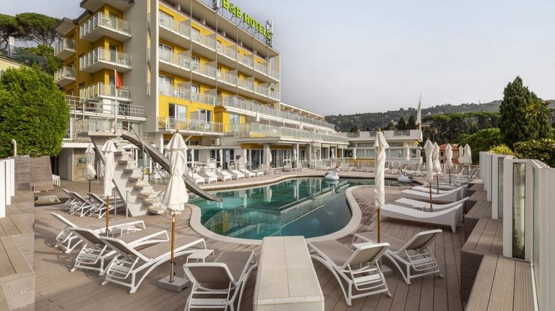<b>B&B Park Hotel Suisse Santa Margherita Pool</b>. Images powered by <a href="https://www.leonardoworldwide.com/" title="Leonardo Worldwide" target="_blank">Leonardo</a>.