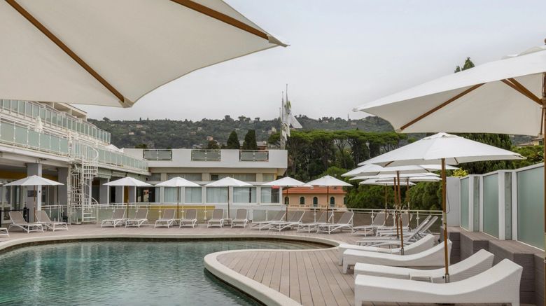 <b>B&B Park Hotel Suisse Santa Margherita Pool</b>. Images powered by <a href="https://www.leonardoworldwide.com/" title="Leonardo Worldwide" target="_blank">Leonardo</a>.