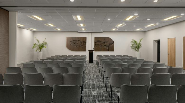 <b>AC Hotel by Marriott Portland Lake Oswego Meeting</b>. Images powered by <a href="https://www.leonardoworldwide.com/" title="Leonardo Worldwide" target="_blank">Leonardo</a>.