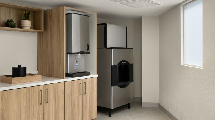 AC Hotel by Marriott Portland Lake Oswego Recreation