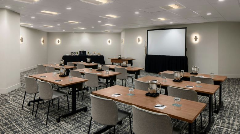 <b>AC Hotel by Marriott Portland Lake Oswego Meeting</b>. Images powered by <a href="https://www.leonardoworldwide.com/" title="Leonardo Worldwide" target="_blank">Leonardo</a>.
