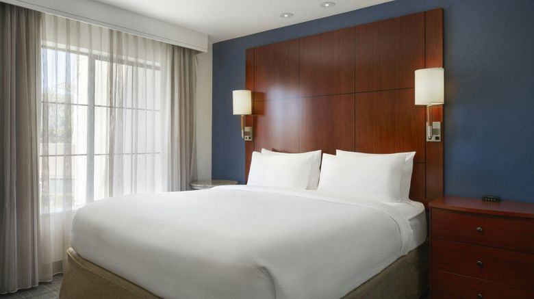 <b>Residence Inn San Diego Del Mar Suite</b>. Images powered by <a href="https://www.leonardoworldwide.com/" title="Leonardo Worldwide" target="_blank">Leonardo</a>.