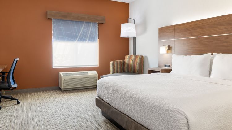 Holiday Inn Express Las Vegas I-215 Room