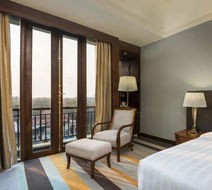 Chatrium Hotel Royal Lake Yangon Exterior