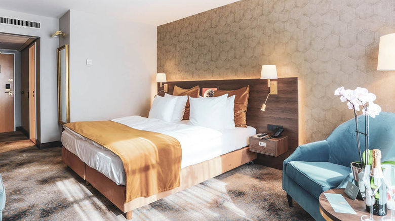 <b>Schlosshotel Fleesensee Room</b>. Images powered by <a href="https://www.leonardoworldwide.com/" title="Leonardo Worldwide" target="_blank">Leonardo</a>.