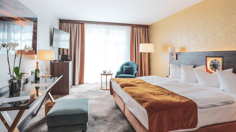 <b>Schlosshotel Fleesensee Suite</b>. Images powered by <a href="https://www.leonardoworldwide.com/" title="Leonardo Worldwide" target="_blank">Leonardo</a>.