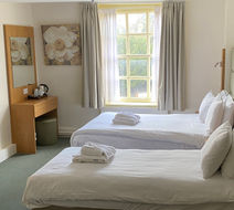 New Inn Hotel Room
