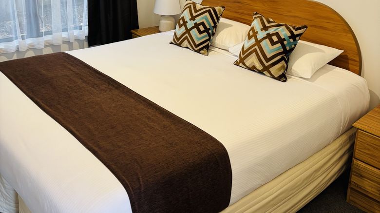 <b>ASURE Bush Inn Court Motel Room</b>. Images powered by <a href="https://www.leonardoworldwide.com/" title="Leonardo Worldwide" target="_blank">Leonardo</a>.