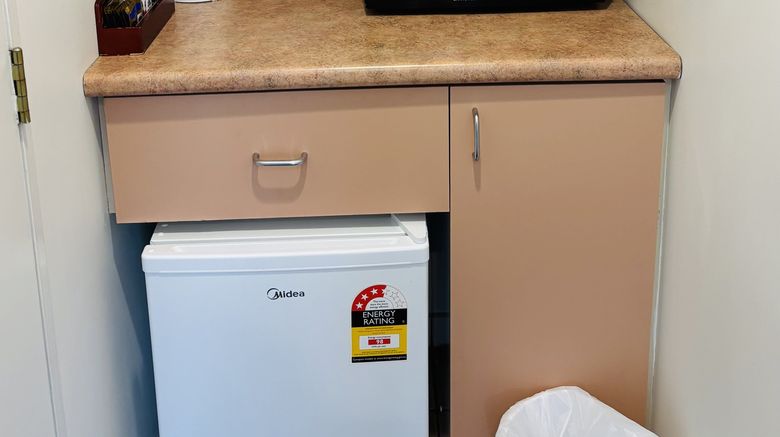 <b>ASURE Bush Inn Court Motel Room</b>. Images powered by <a href="https://www.leonardoworldwide.com/" title="Leonardo Worldwide" target="_blank">Leonardo</a>.