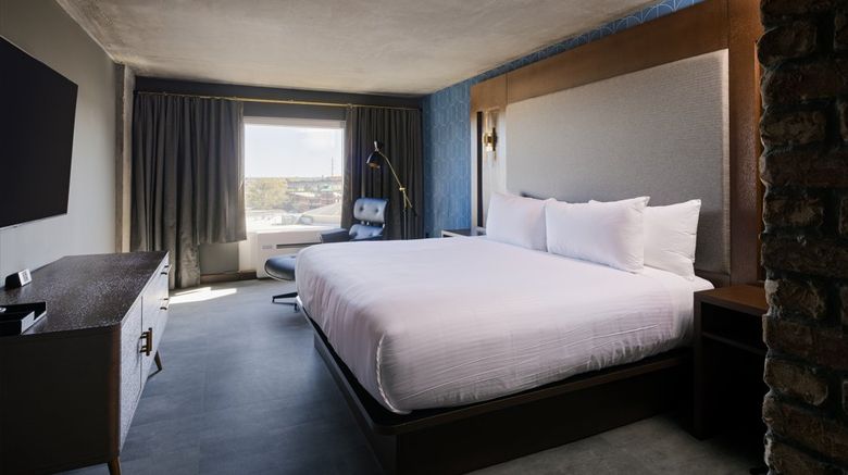 <b>Belle of Baton Rouge Hotel & Casino Room</b>. Images powered by <a href="https://www.leonardoworldwide.com/" title="Leonardo Worldwide" target="_blank">Leonardo</a>.