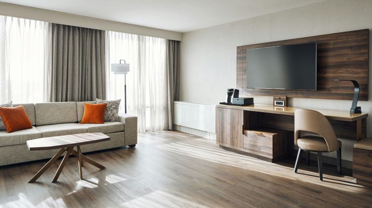 Chicago Marriott Oak Brook Suite
