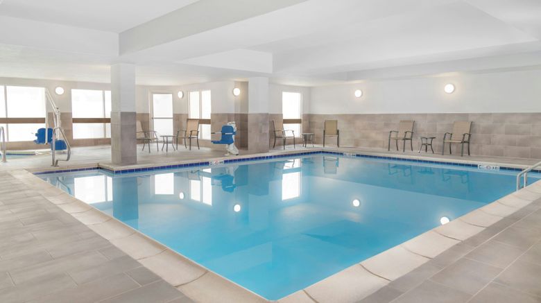 <b>Courtyard Cleveland Airport South Pool</b>. Images powered by <a href="https://www.leonardoworldwide.com/" title="Leonardo Worldwide" target="_blank">Leonardo</a>.