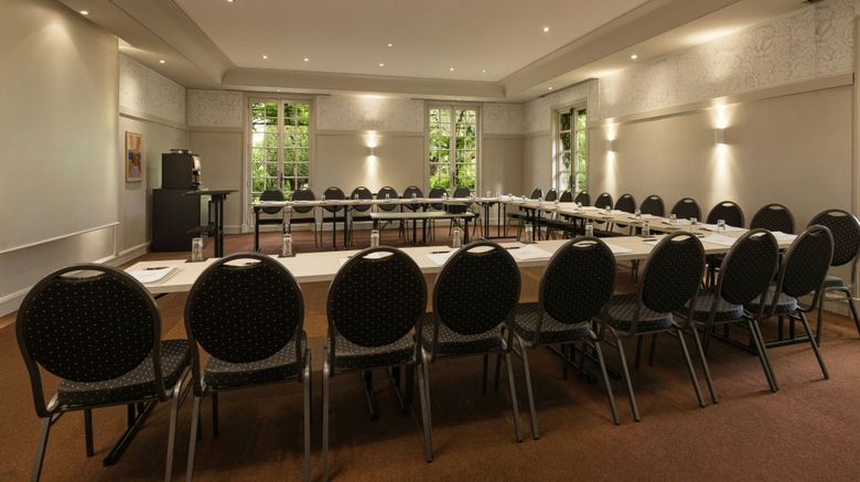 <b>La Bastide De Mougins Meeting</b>. Images powered by <a href="https://www.leonardoworldwide.com/" title="Leonardo Worldwide" target="_blank">Leonardo</a>.