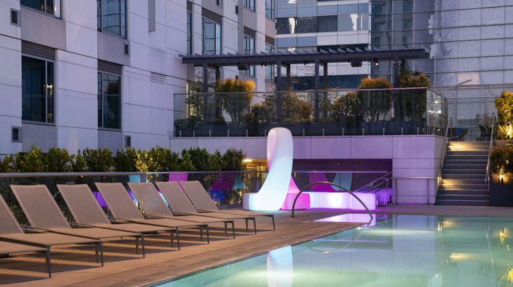 Residence Inn Los Angeles L.A. LIVE Pool