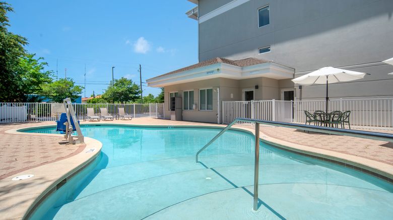 <b>Garner Hotel Panama City Beach Northeast Pool</b>. Images powered by <a href="https://www.leonardoworldwide.com/" title="Leonardo Worldwide" target="_blank">Leonardo</a>.