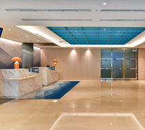 Holiday Inn Express Taipei Train Station Exterior